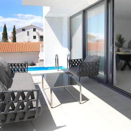 Apartments Terra Sun With Private Pool Or Jacuzzi Нивице Экстерьер фото