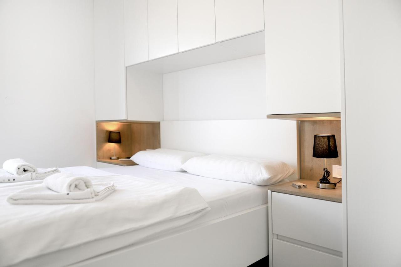Apartments Terra Sun With Private Pool Or Jacuzzi Нивице Экстерьер фото